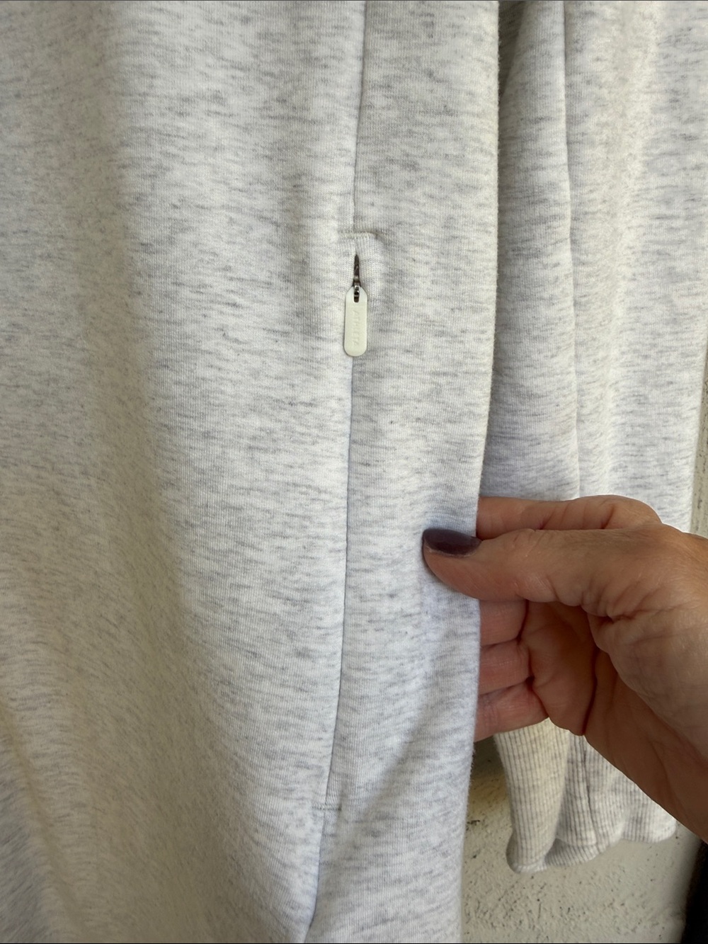 Athleta Coaster Luxe Sweatshirt Pullover
Dress Light Heathered Gray Size Small - Picture 6 of 13